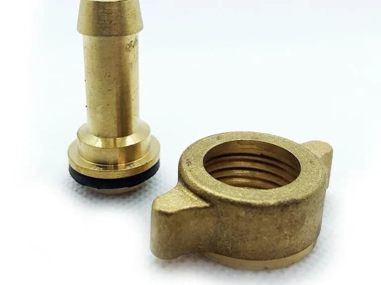 Фітінг з гайкою 1/2" - 10 мм