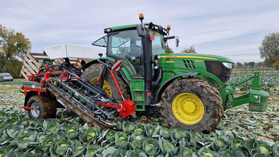 Комбайн для збору капусти Vanhoucke Cabbage Harvester